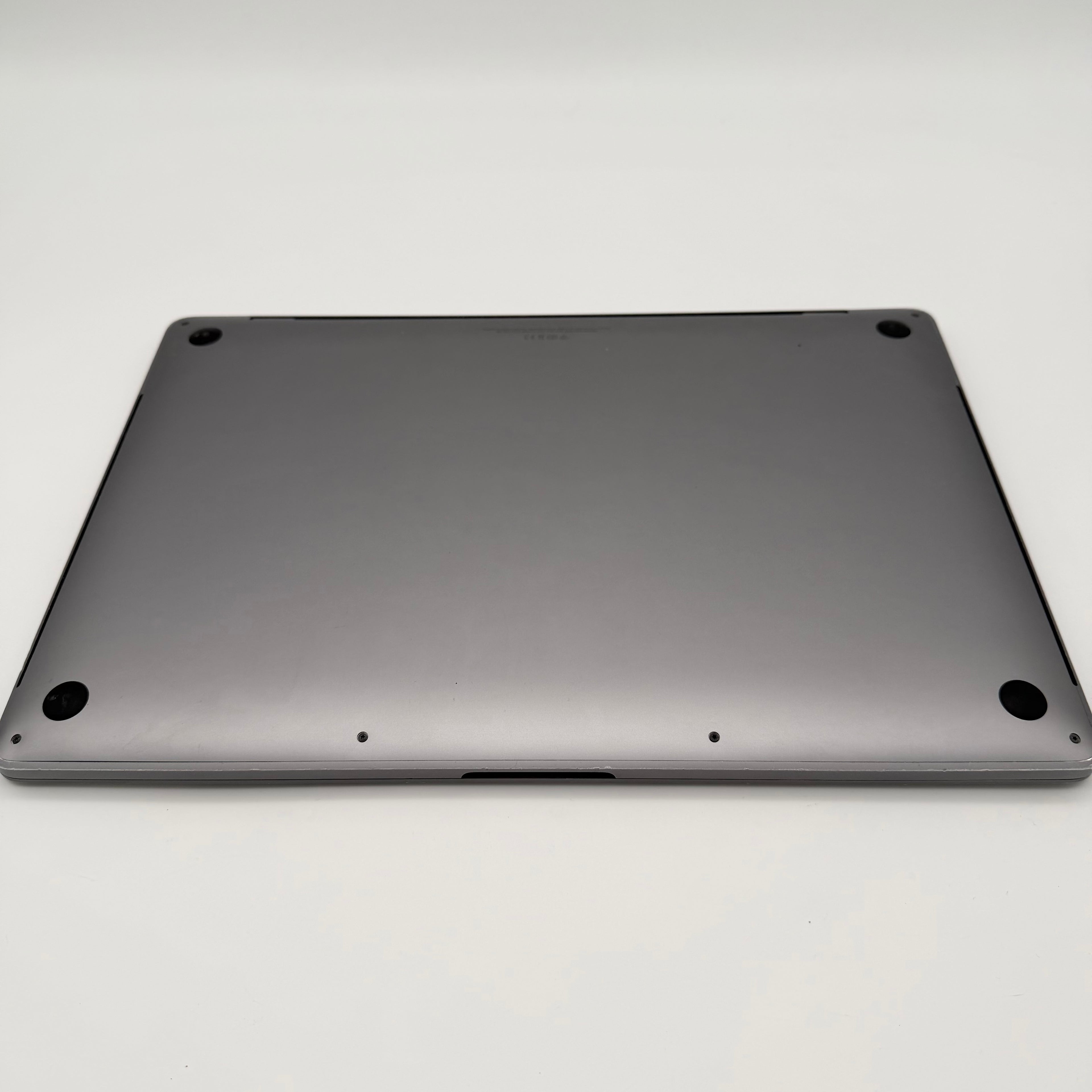 Apple MacBook Pro 16'' 2019 A2141 64gb 1TB Space grey