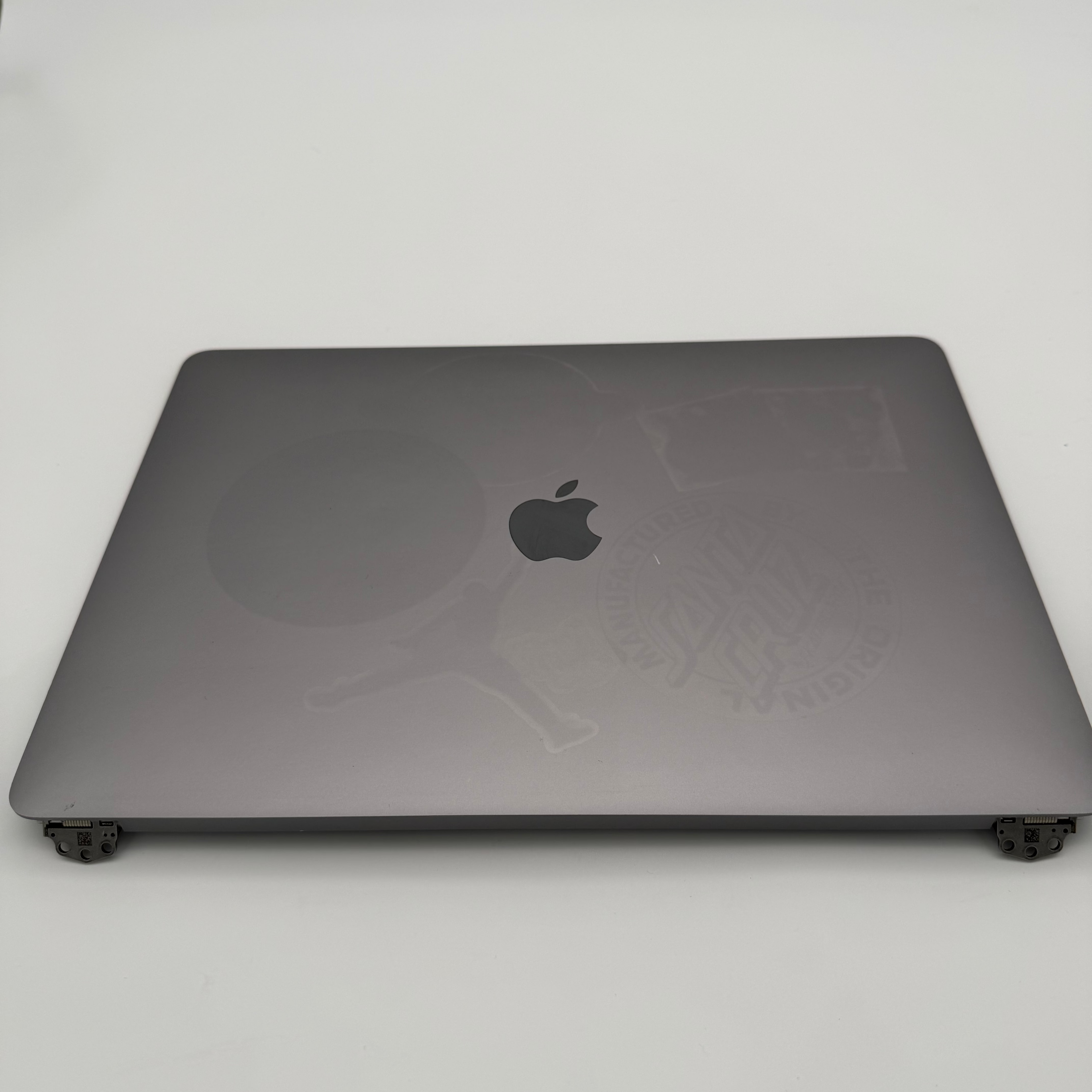 MacBook Pro 13 inch M1 2020 (A2338) Display space grey