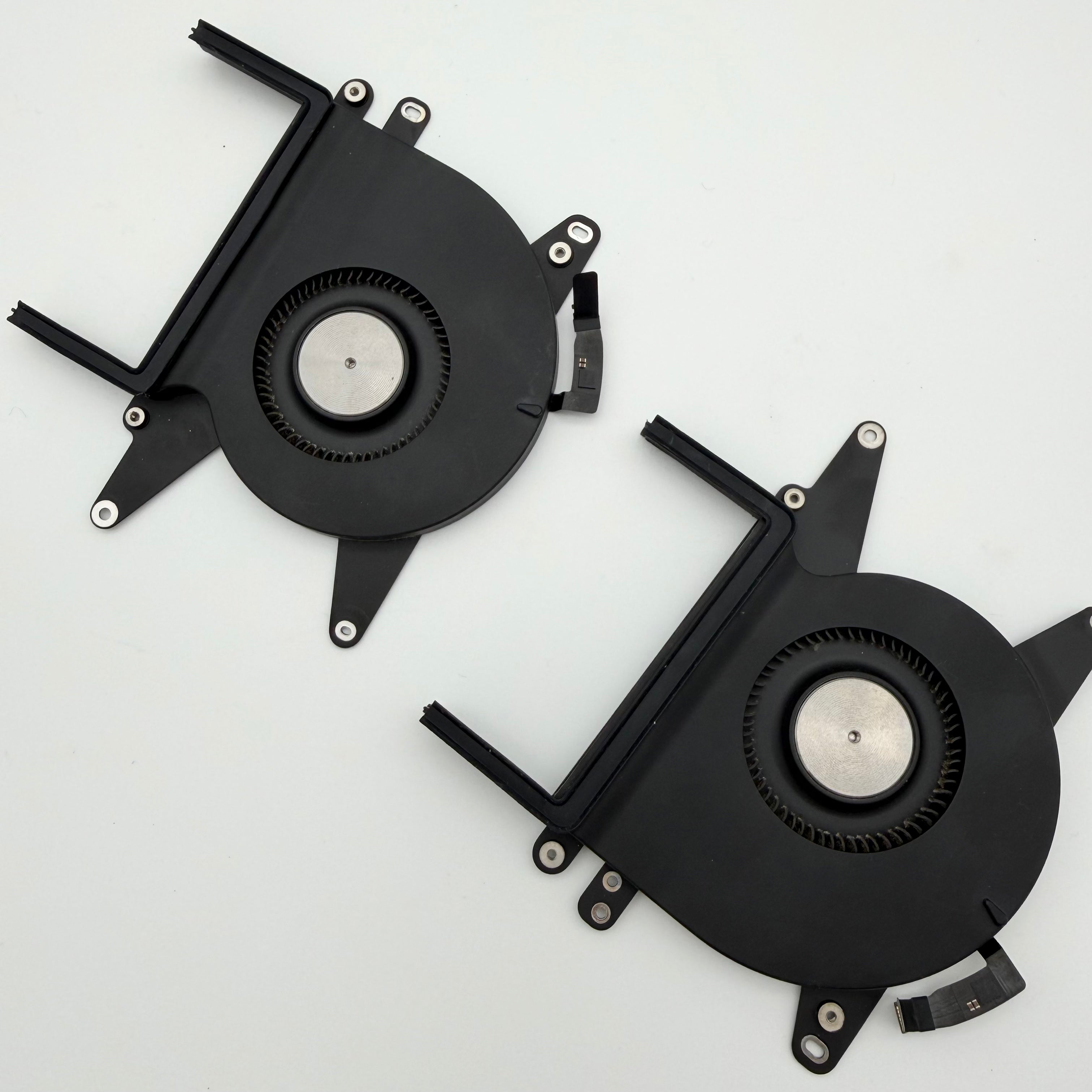 MacBook Pro M1 Pro 14'' (A2442) ventilators